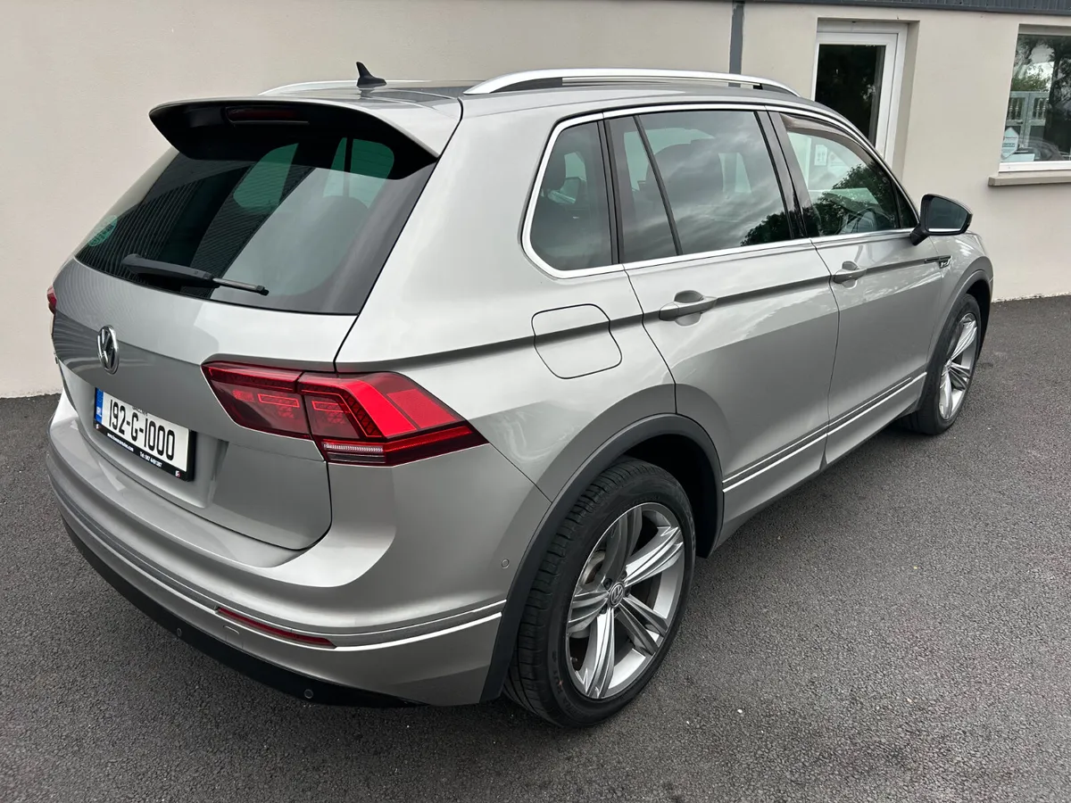 192 Volkswagen Tiguan R-Line 2.0 TDI 150PS - Image 4