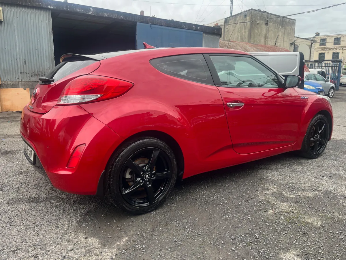 Hyundai Veloster 2012 NCT & TAX - Image 3