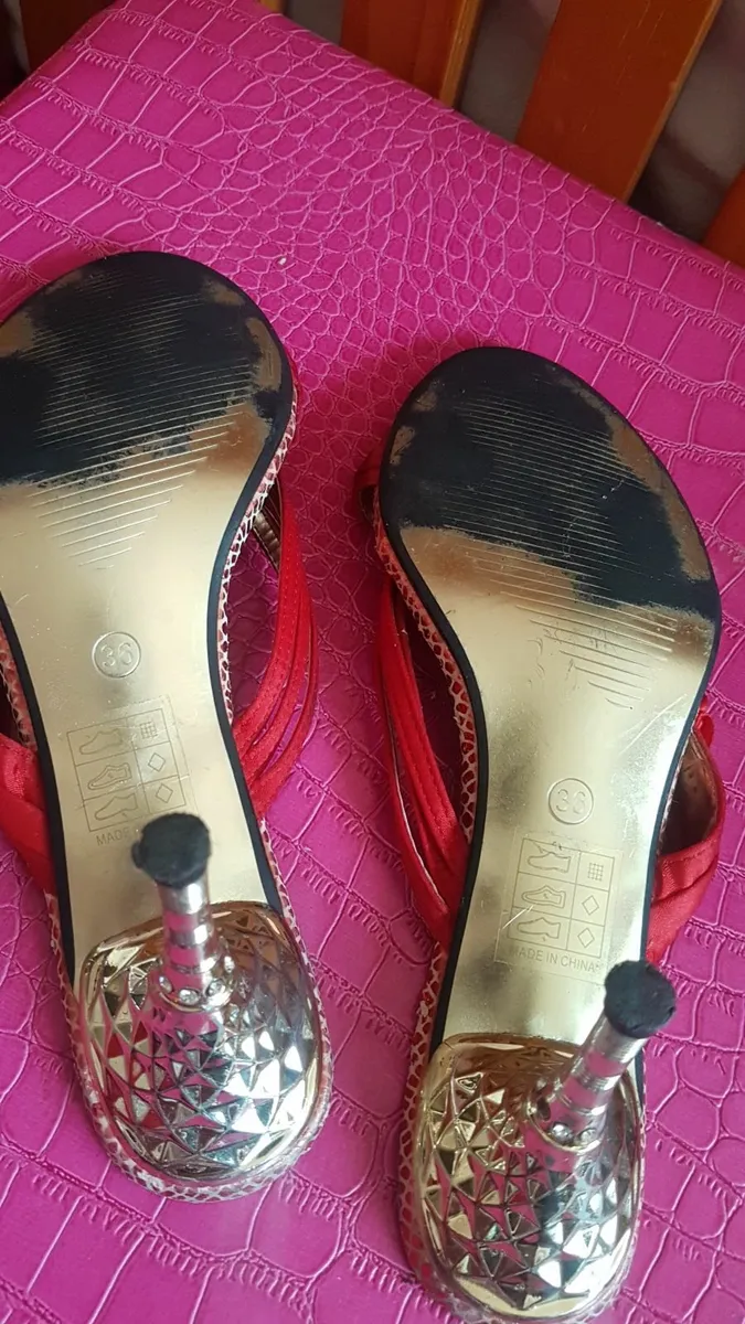 Worn red heels size uk3 - Image 3
