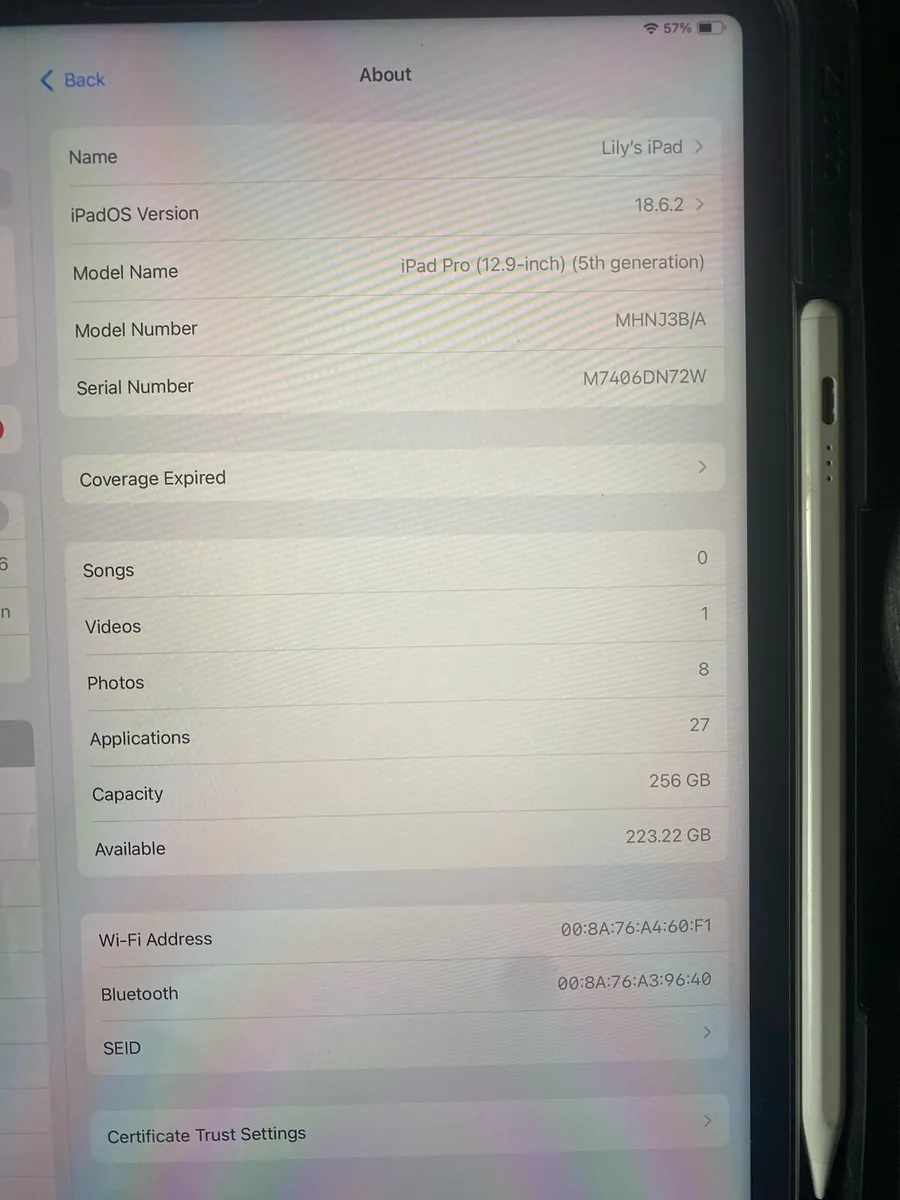 iPad Pro 5th Gen 12.9” 256Gb w/pencil and case - Image 3