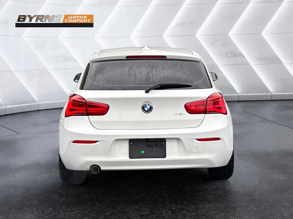 BMW 118i ES AUTO, 2015 - Image 4