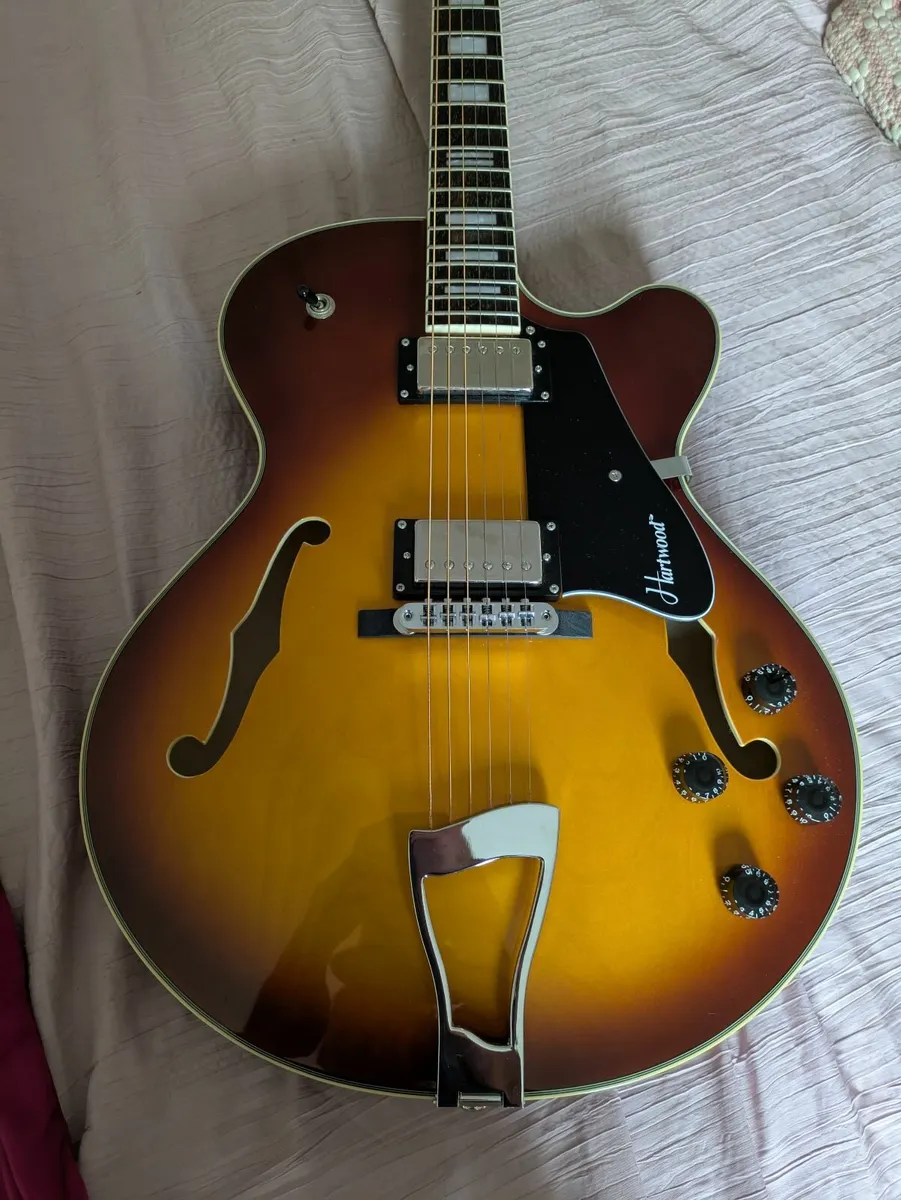 GUITAR - Image 1