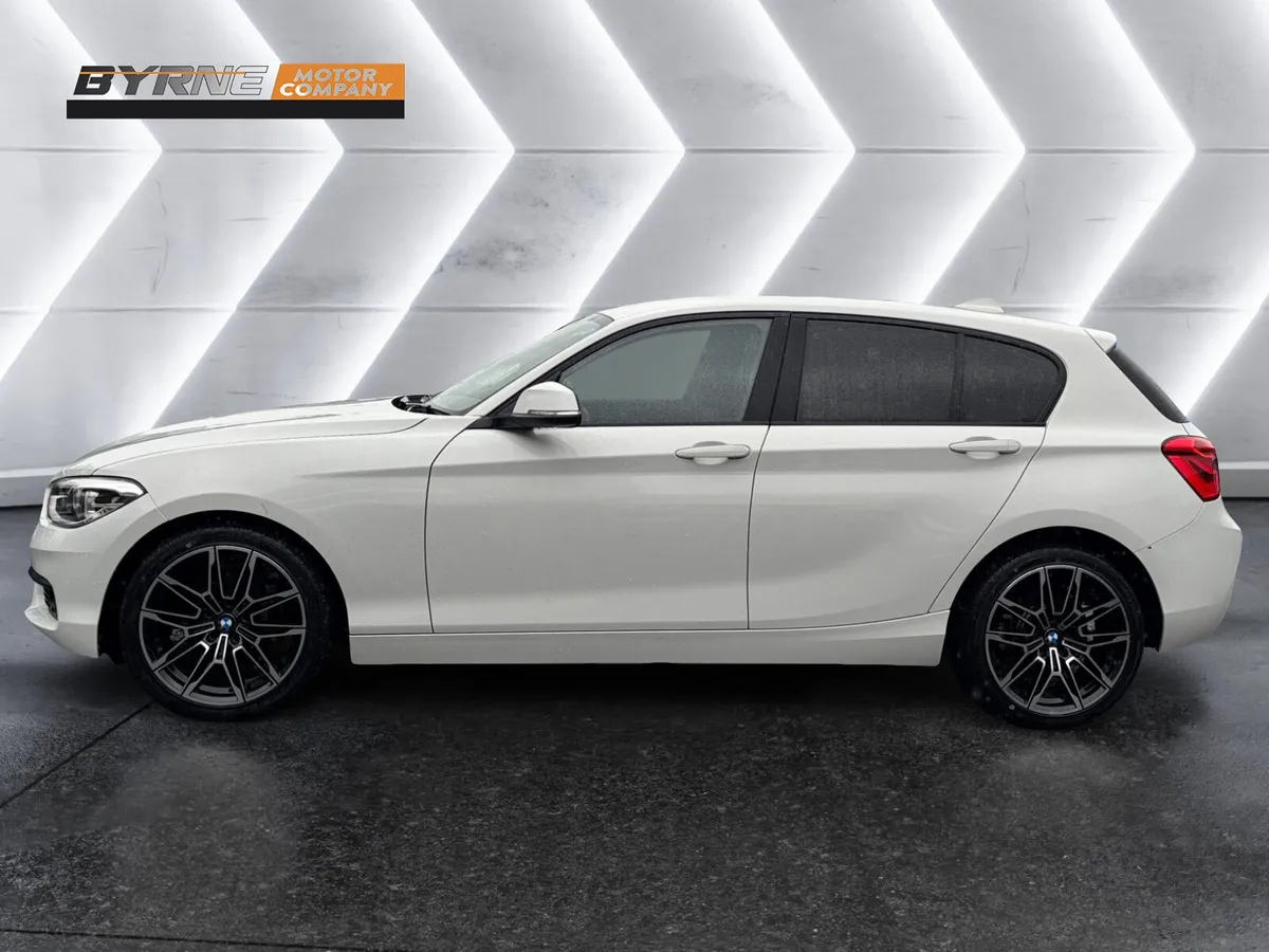 BMW 118i ES AUTO, 2015 - Image 2