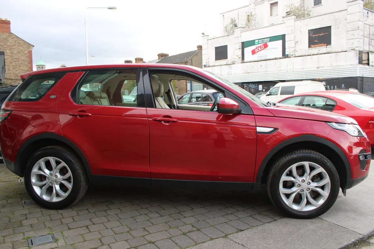 Land Rover Discovery Sport HSE 7 SEAT AUTO 2016 - Image 3