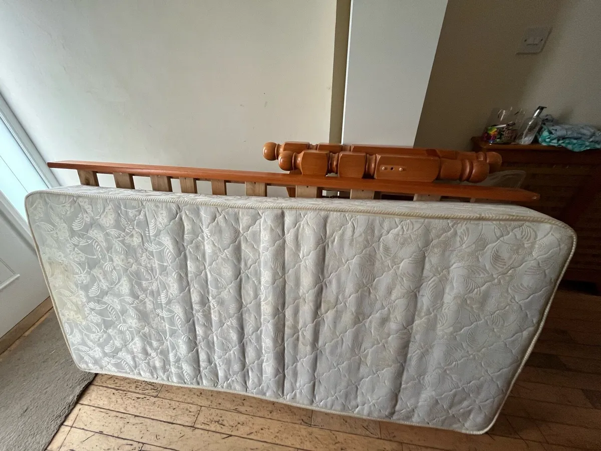Bed and mattress (single bed) - Image 2