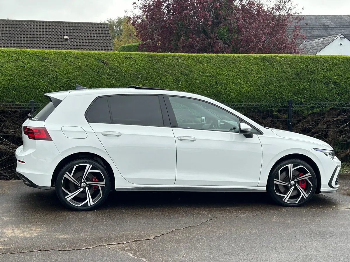 21 Volkswagen Golf 1.4 Hybrid GTE €23000 inc Vrt - Image 3