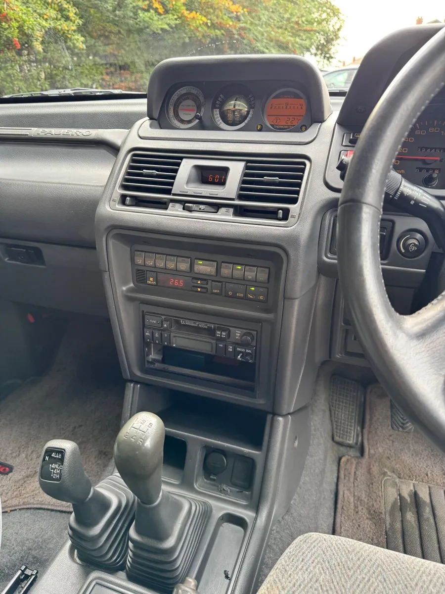 MITSUBISHI PAJERO 2.8 1994 MANUAL FRESH IMPORT - Image 4