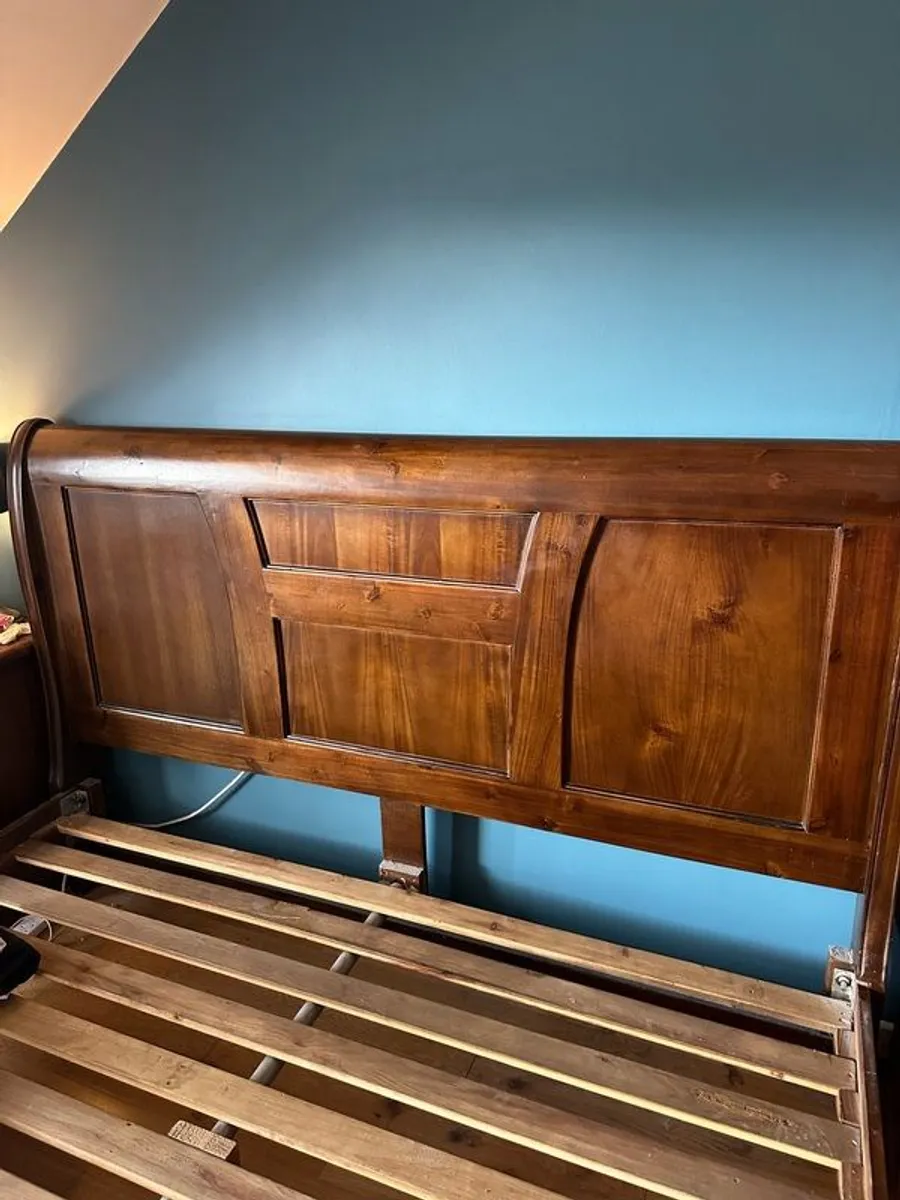 Solid wood bedroom suite - Image 3