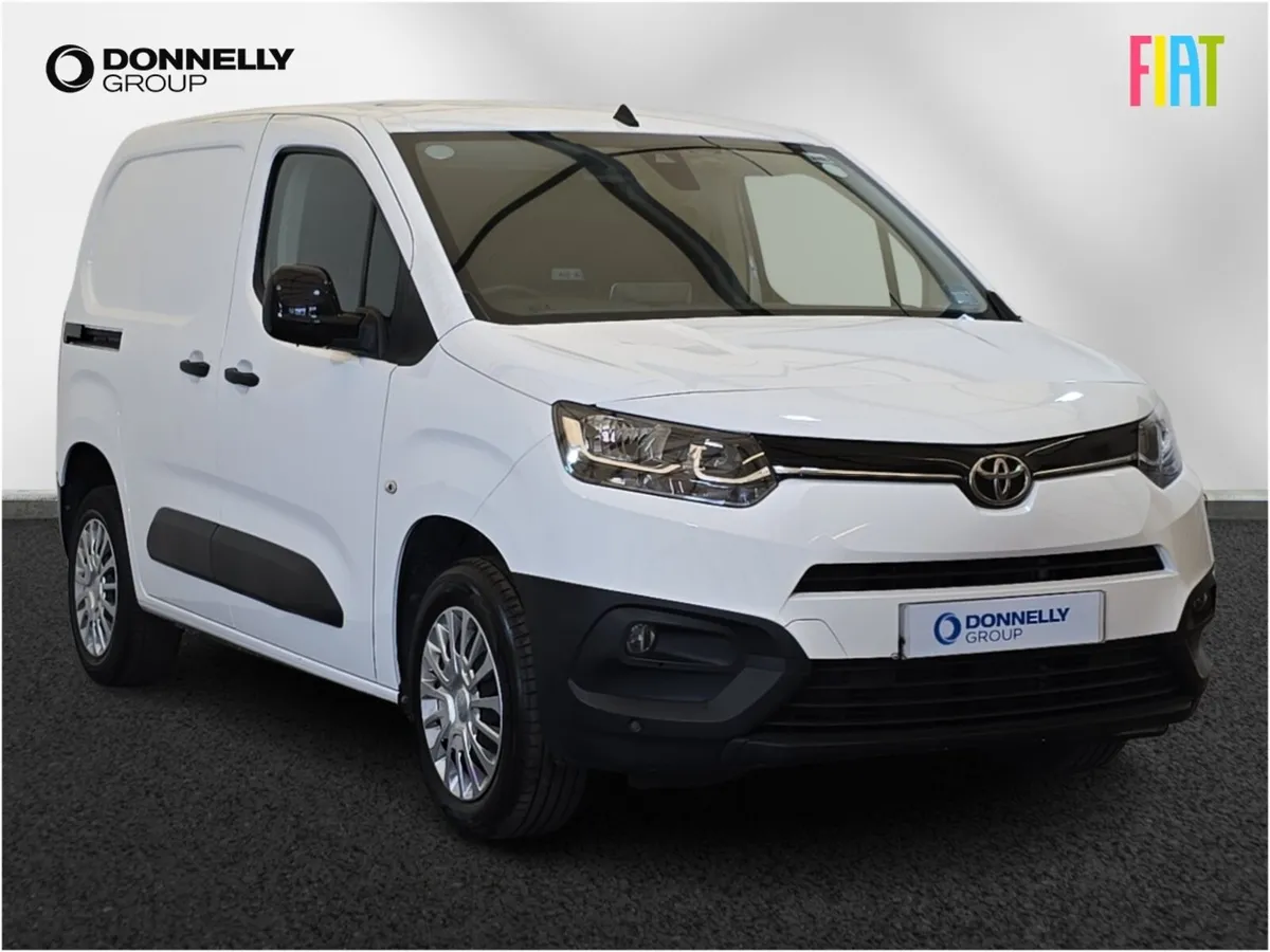 Toyota Proace City L1 Diesel Icon - Image 1