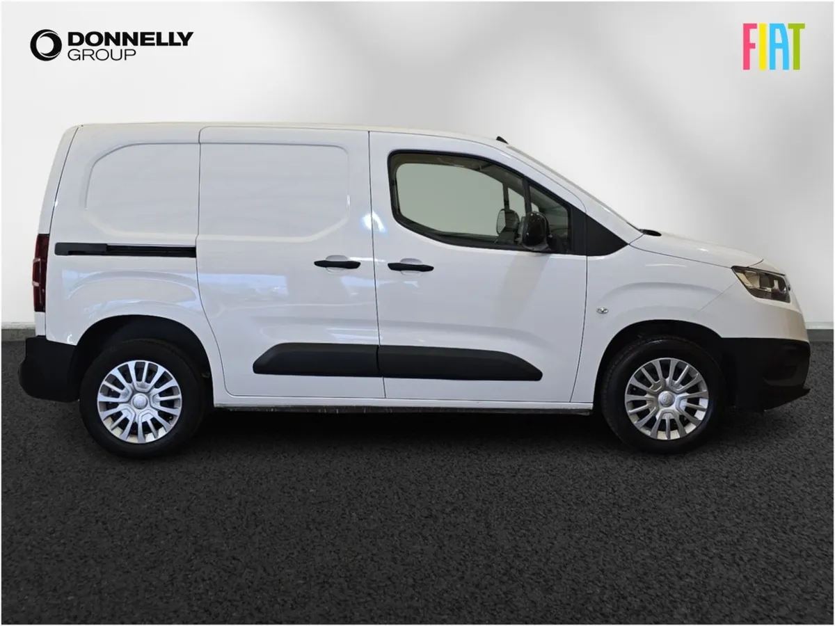 Toyota Proace City L1 Diesel Icon - Image 3
