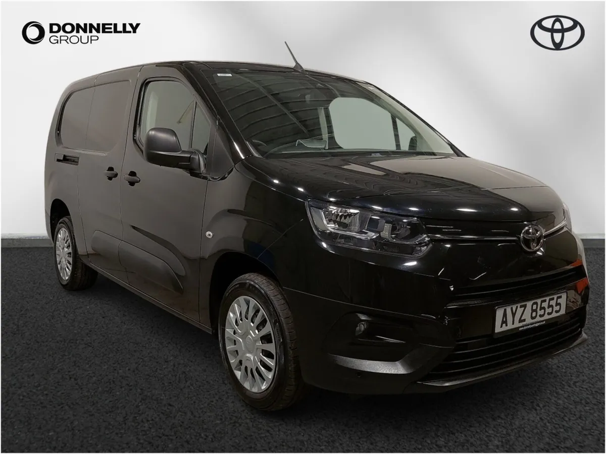 Toyota Proace City L2 Diesel Icon - Image 1