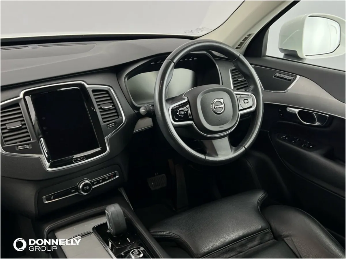 Volvo XC90 Diesel Estate Momentum - Image 4