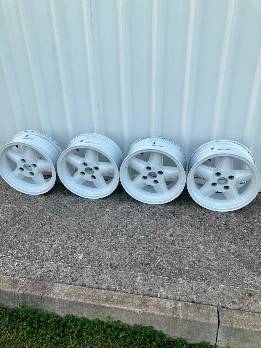 15 “ Wheels & Tyres - Image 2