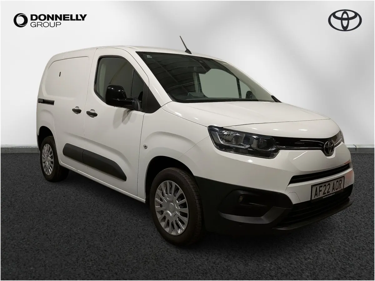 Toyota Proace City L1 Diesel Icon - Image 1
