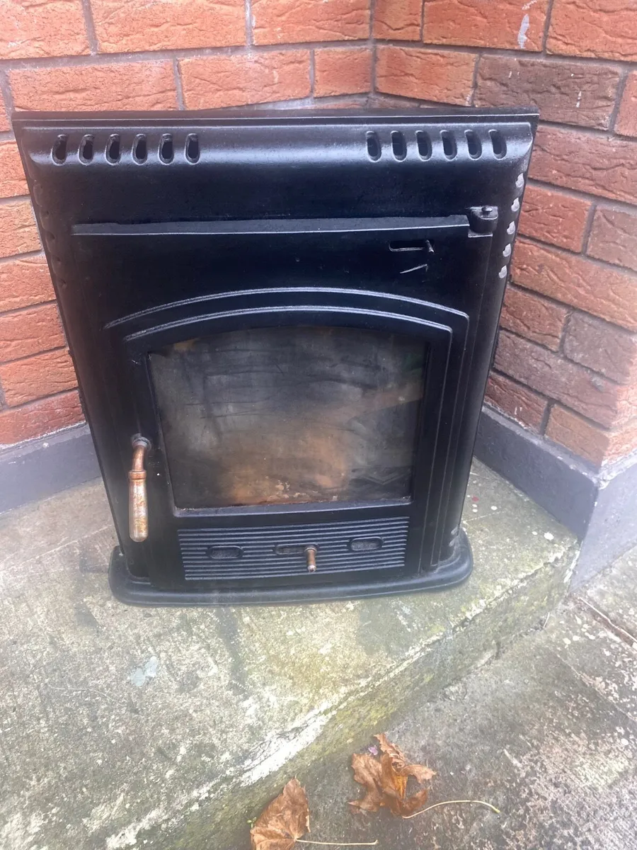Insert stove - Image 1