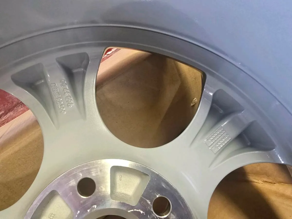Vw Golf Gti alloy wheel new - Image 3