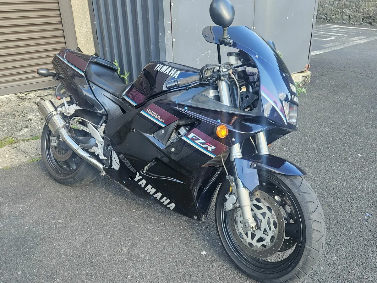 Yamaha fzr 1000 exup - Image 1