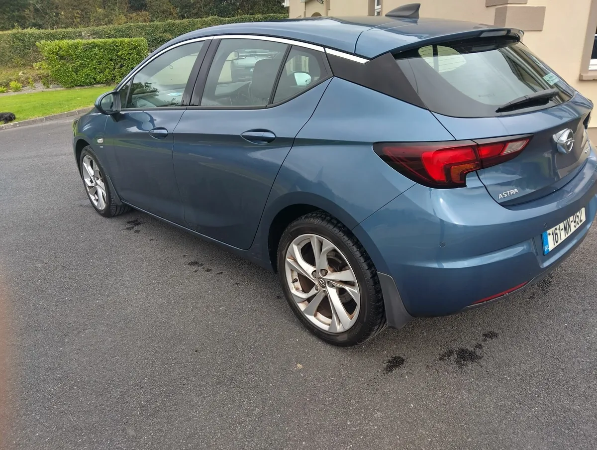 Opel Astra 2016 - Image 4