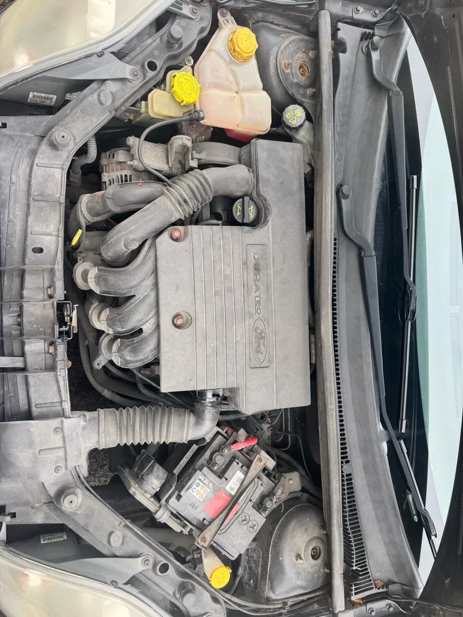 Ford fiesta - Image 4