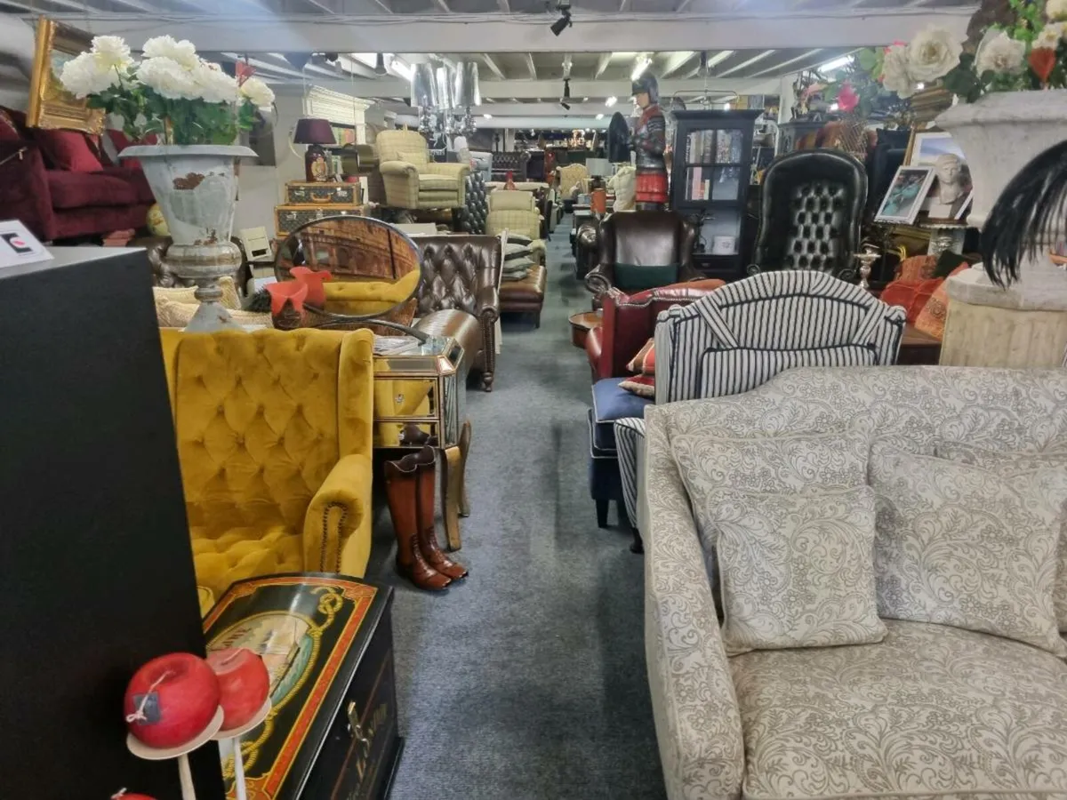 Furniture warehouse - Image 2
