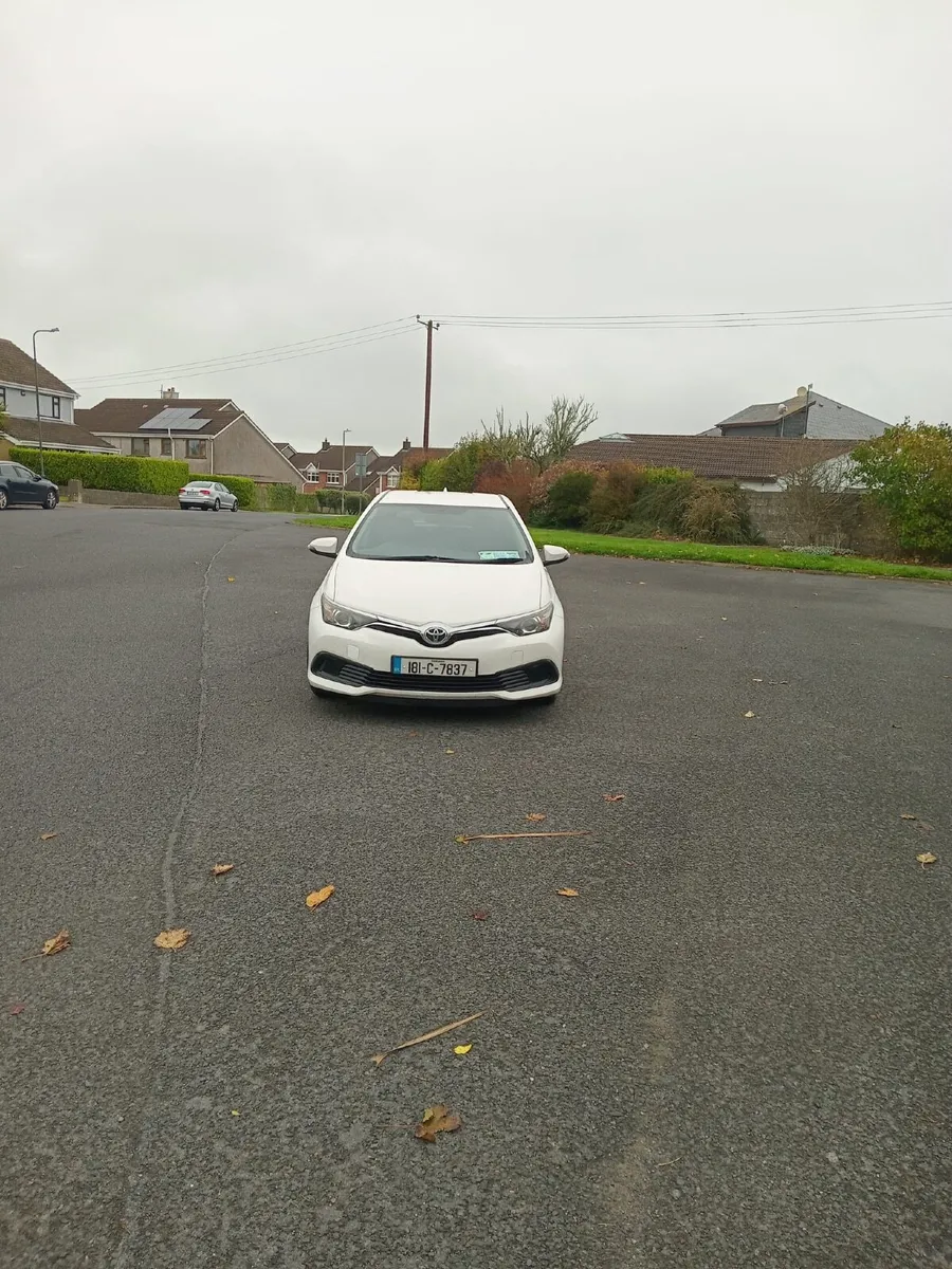 Toyota Auris 2018 - Image 1