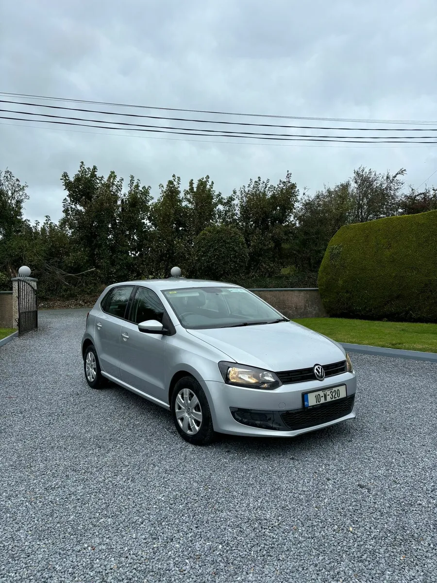 10 VW POLO  .12 petrol  NEW NCT  LOW KMS - Image 2