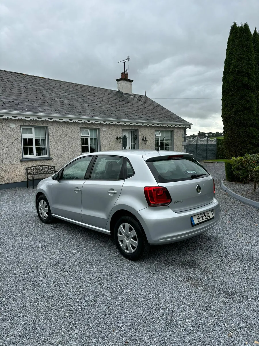 10 VW POLO  .12 petrol  NEW NCT  LOW KMS - Image 4