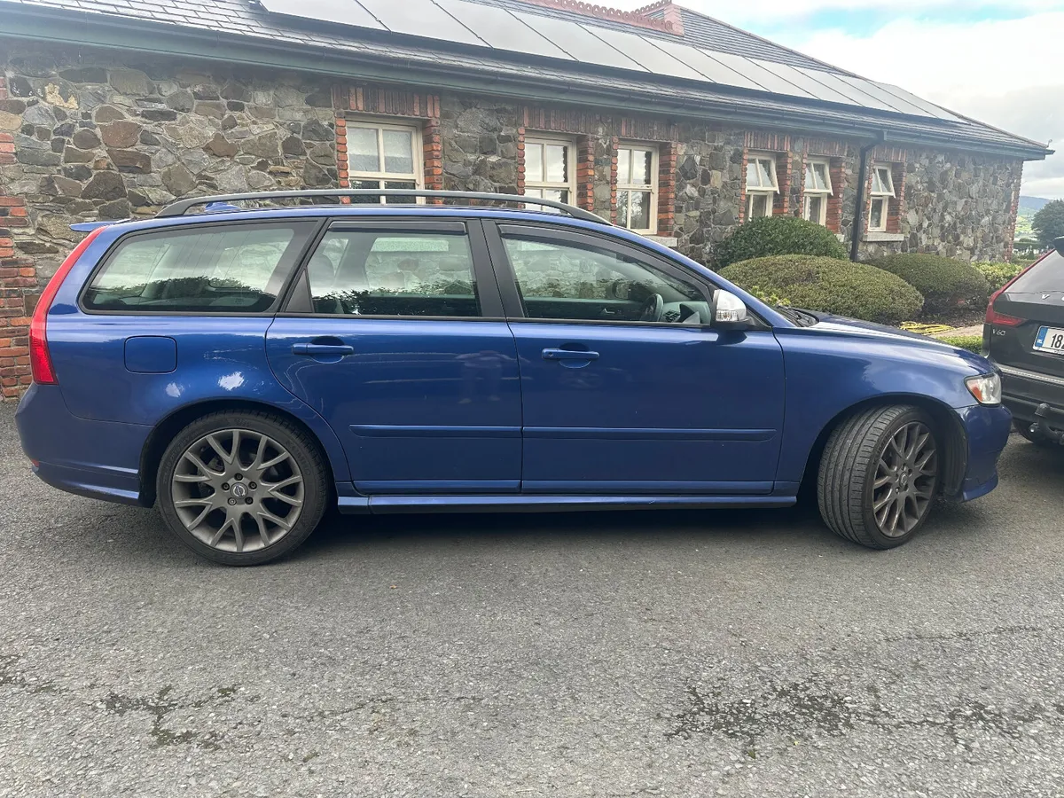 2010 Volvo V50 1.6D DRIVe R Design S - Image 2