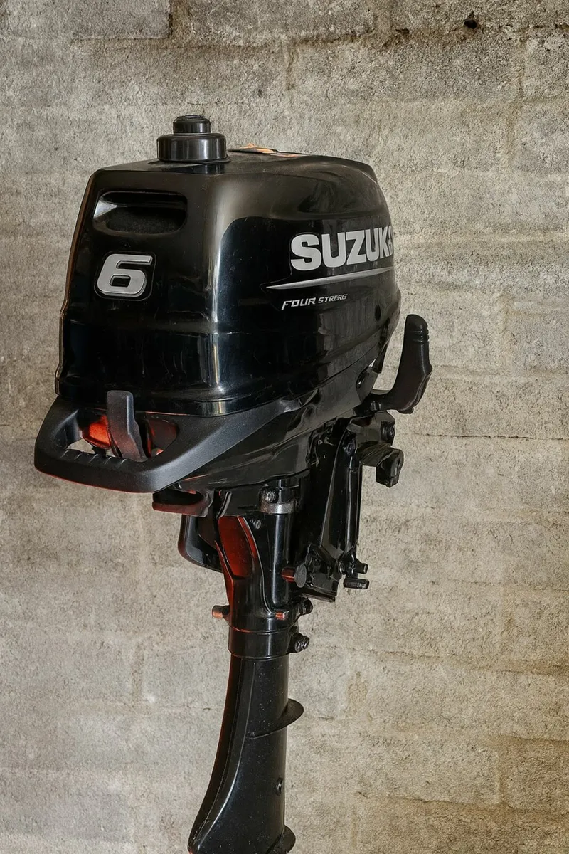 6HP 4 stroke Suzuki Outboard boat engine