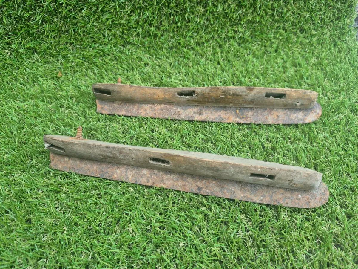 Vintage ice skates - Image 3