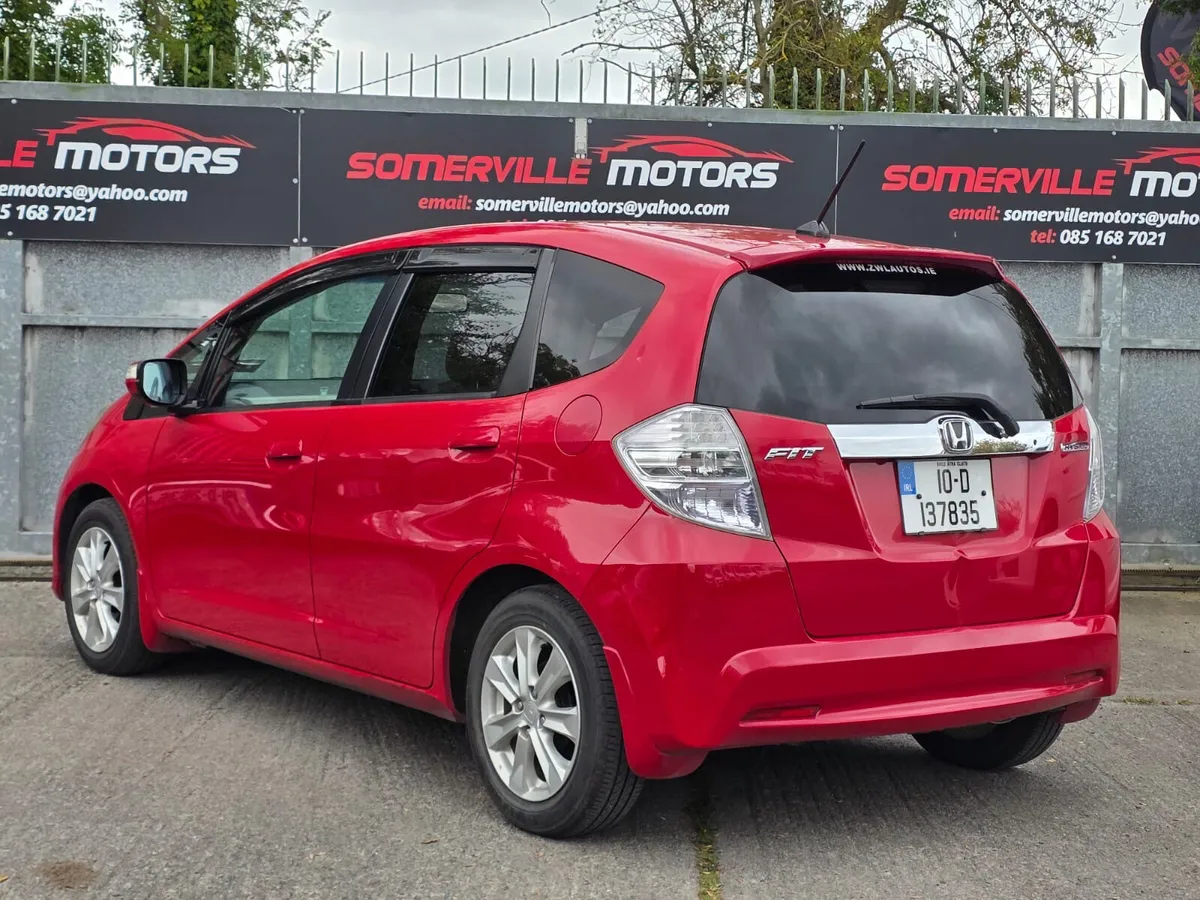 Honda Fit 2010 - Image 4