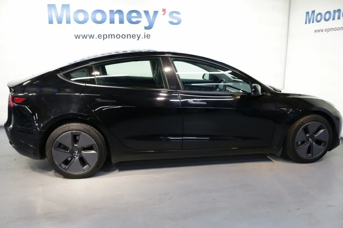 Tesla Model 3 RWD - Image 4