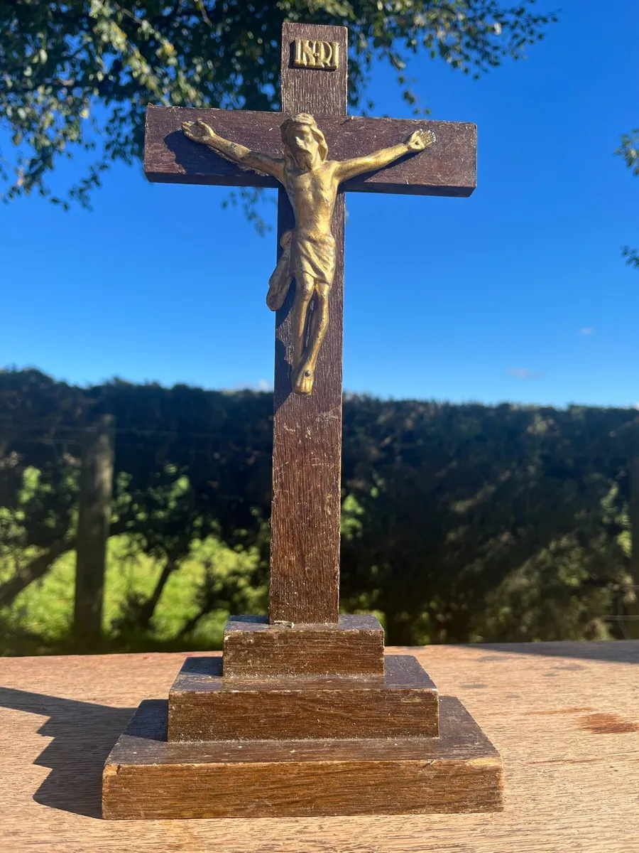 Vintage Crucifixes - Image 4