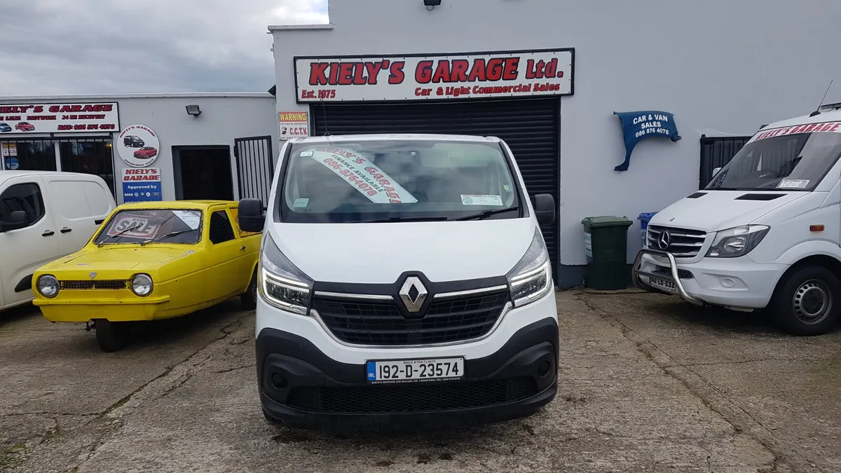 Renault Trafic 192D NEW MODEL 2.0LT VAT INVOICE - Image 3