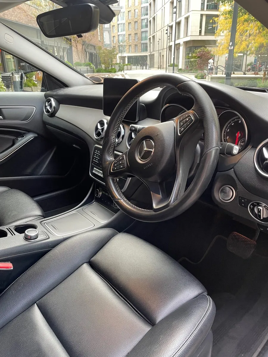 Mercedes-Benz GLA 2018 - Image 3