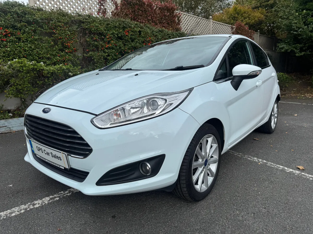 Ford Fiesta 1.0 petrol exceptional cond & warranty - Image 3