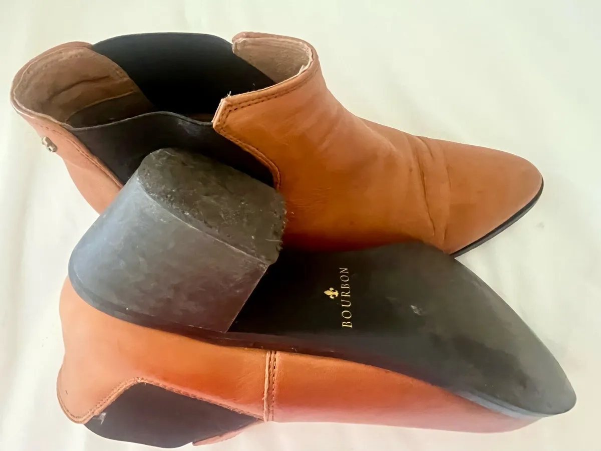 Bourbon Boots size 6 - Image 2