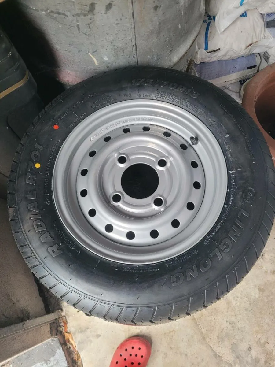 Wheel + tire | 175/70 R13 inches + 4½J x 13H2 | Li