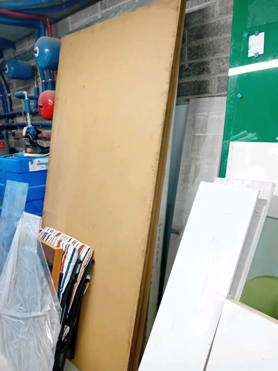 4 sheets of mdf , 100 euros - Image 2