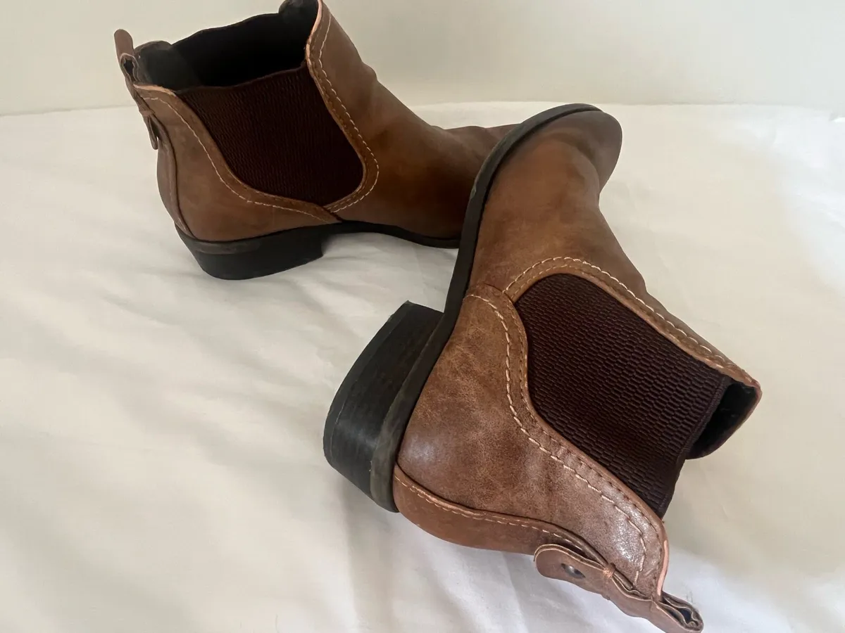 Ankle boots - Image 2