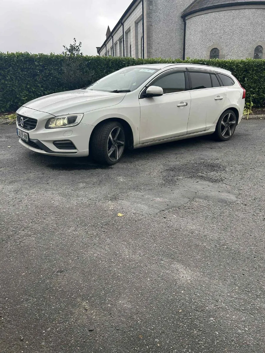 Volvo V60 2014 - Image 2