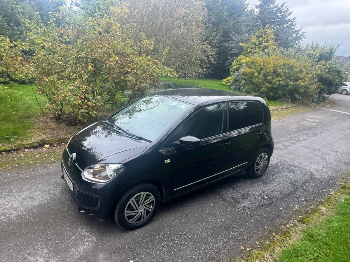 14 Volkswagen up! AUTO .. LOW MILEAGE - Image 4