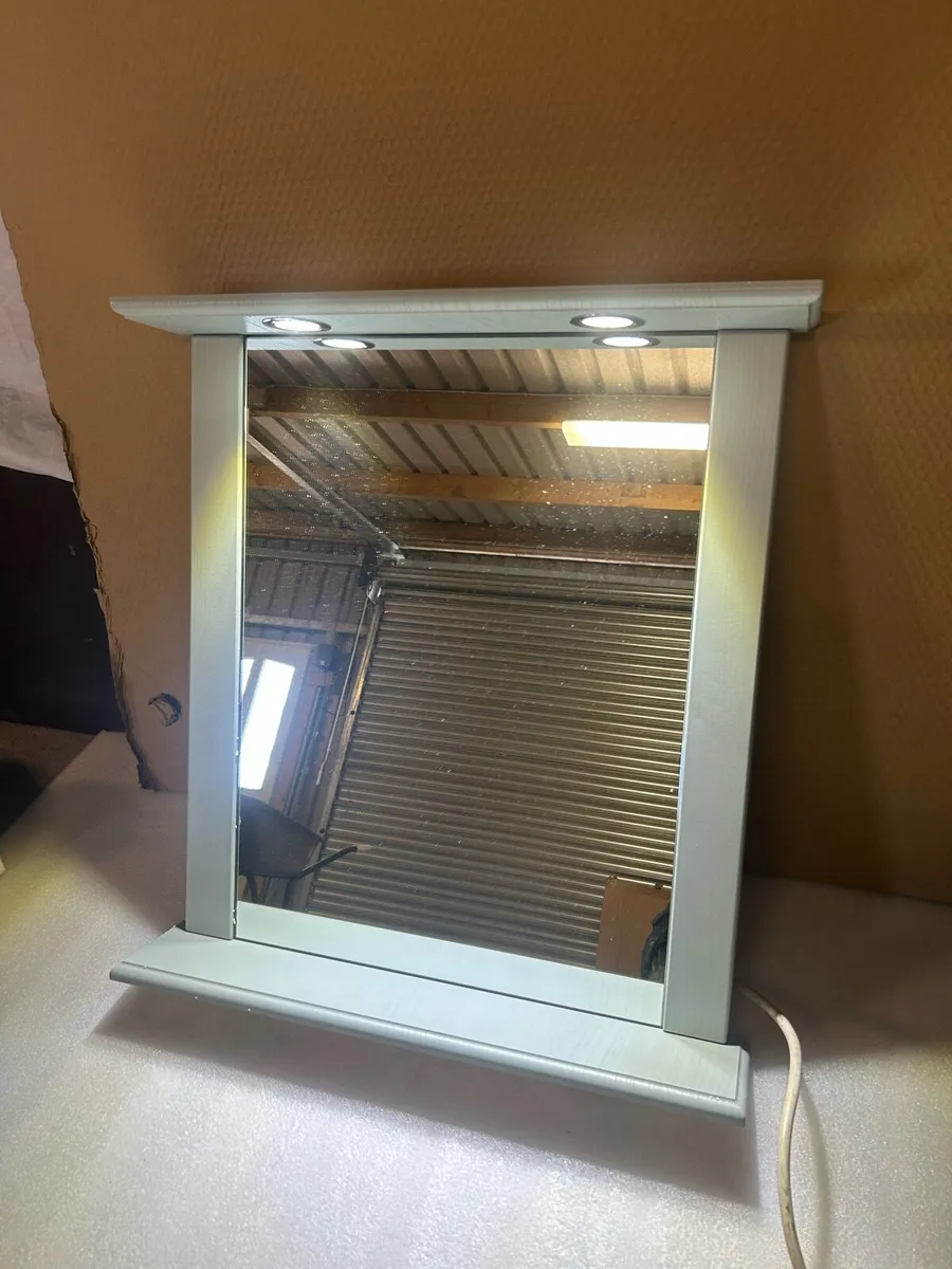 Bathroom mirrors led lights - Image 1