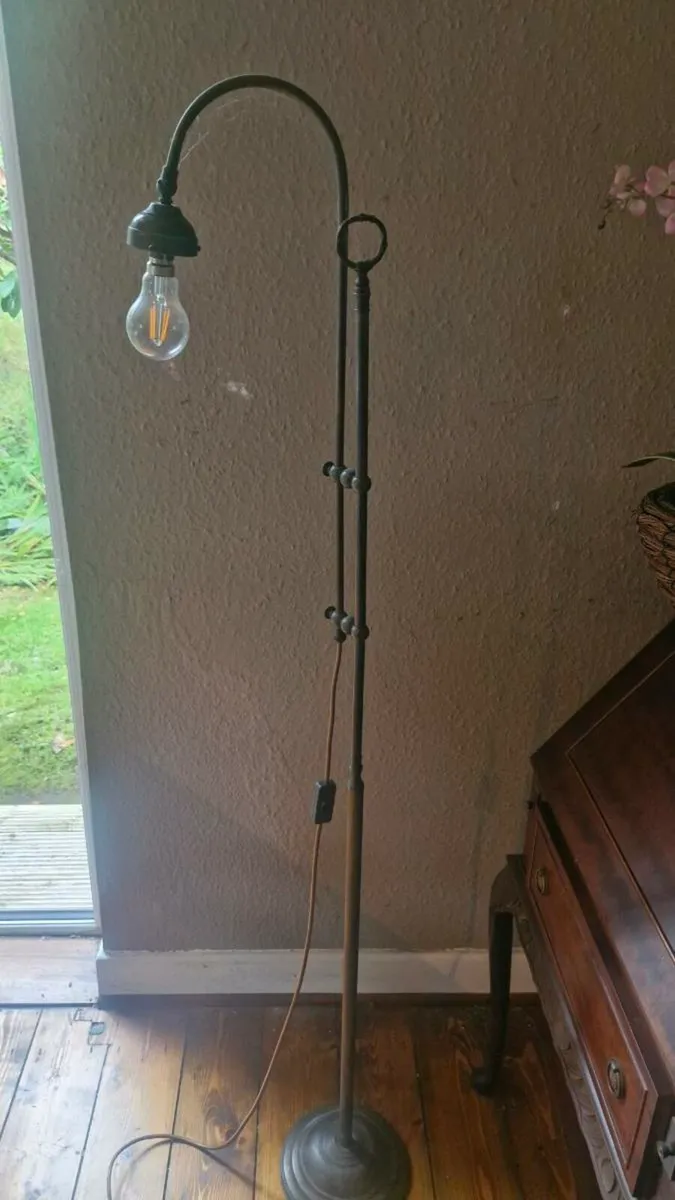 Standard lamp - Image 2