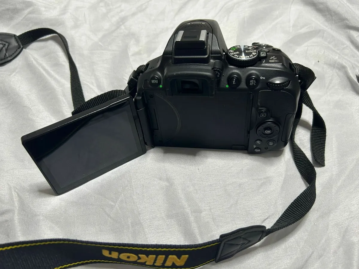 Nikon DSLR D5300 - Image 4