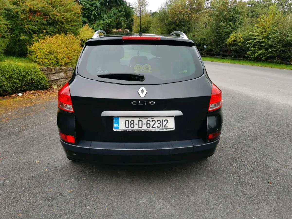 Renault Clio estate - Image 4
