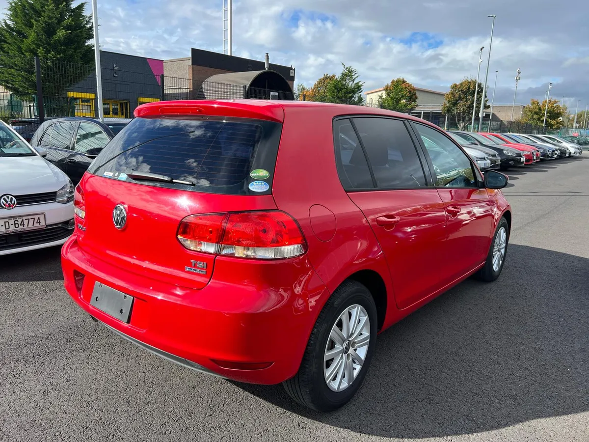 Volkswagon golf red 2012 - Image 4