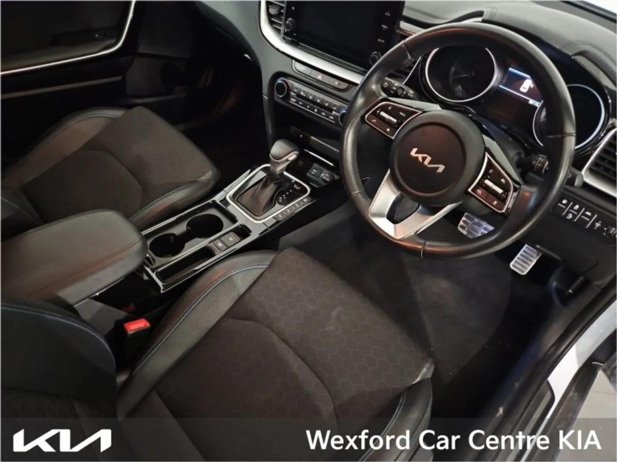 Kia Xceed 1.6 GDI Plug-in Hybrid - Image 3