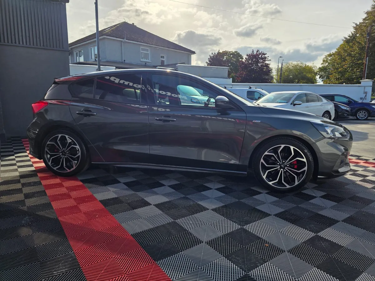 Ford Focus 2020, 1/2 Leather , ST LINE-X , €72p/w - Image 4