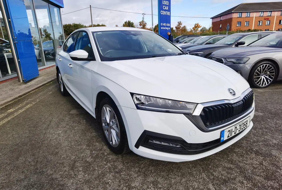 SKODA OCTAVIA 2.0TDI AMBITION 115BHP - Image 3